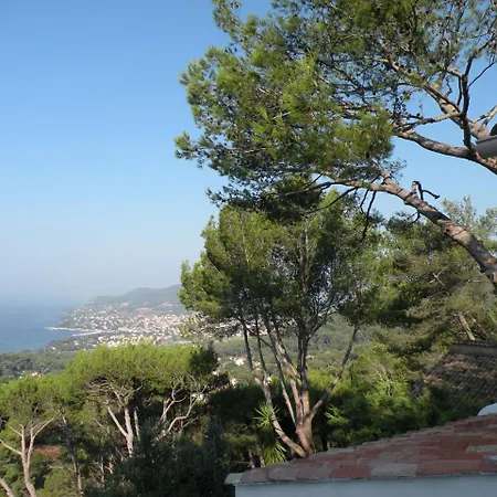 Location Vue Sur Mer Avec Piscine - Mesomax *