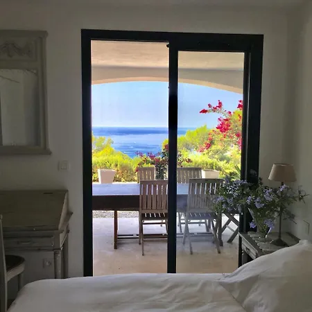 Holiday home Location Vue Sur Mer Avec Piscine - Mesomax *